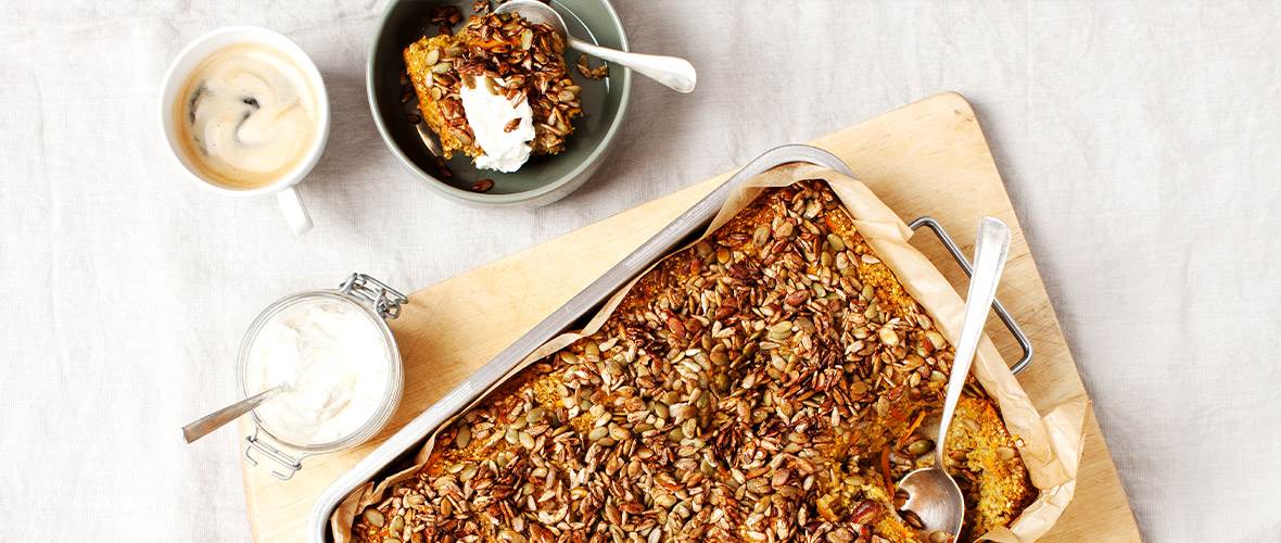 Ugnsbakad morotsgröt med frötopping